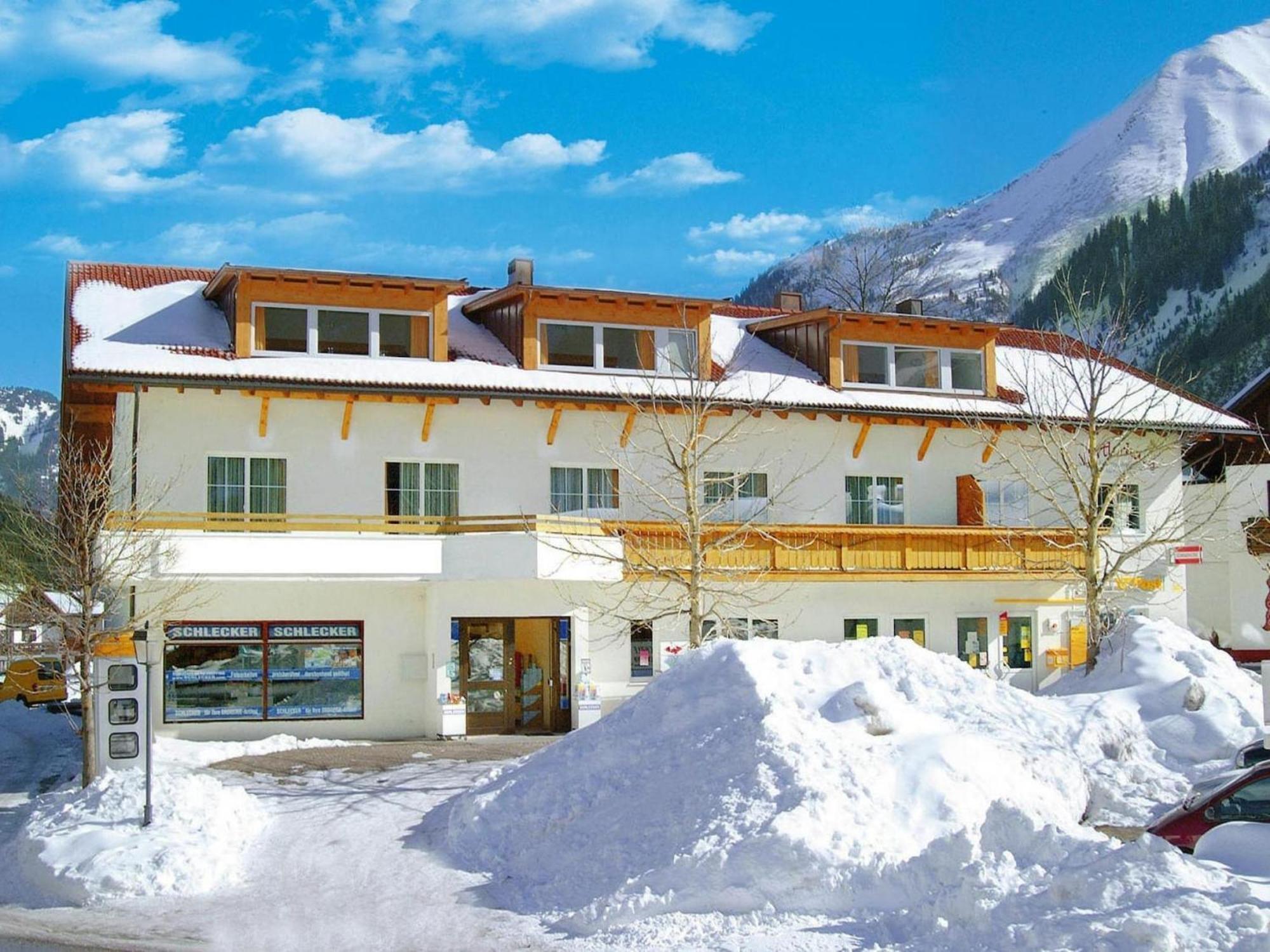 Apartment In Bichlbach With Parking Space Екстер'єр фото